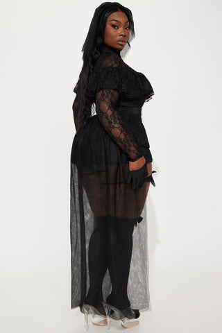 Mourna | Gothic Bride Costume Set