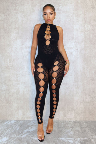 XIA - SLEEVELESS CUTOUT JUMPSUIT