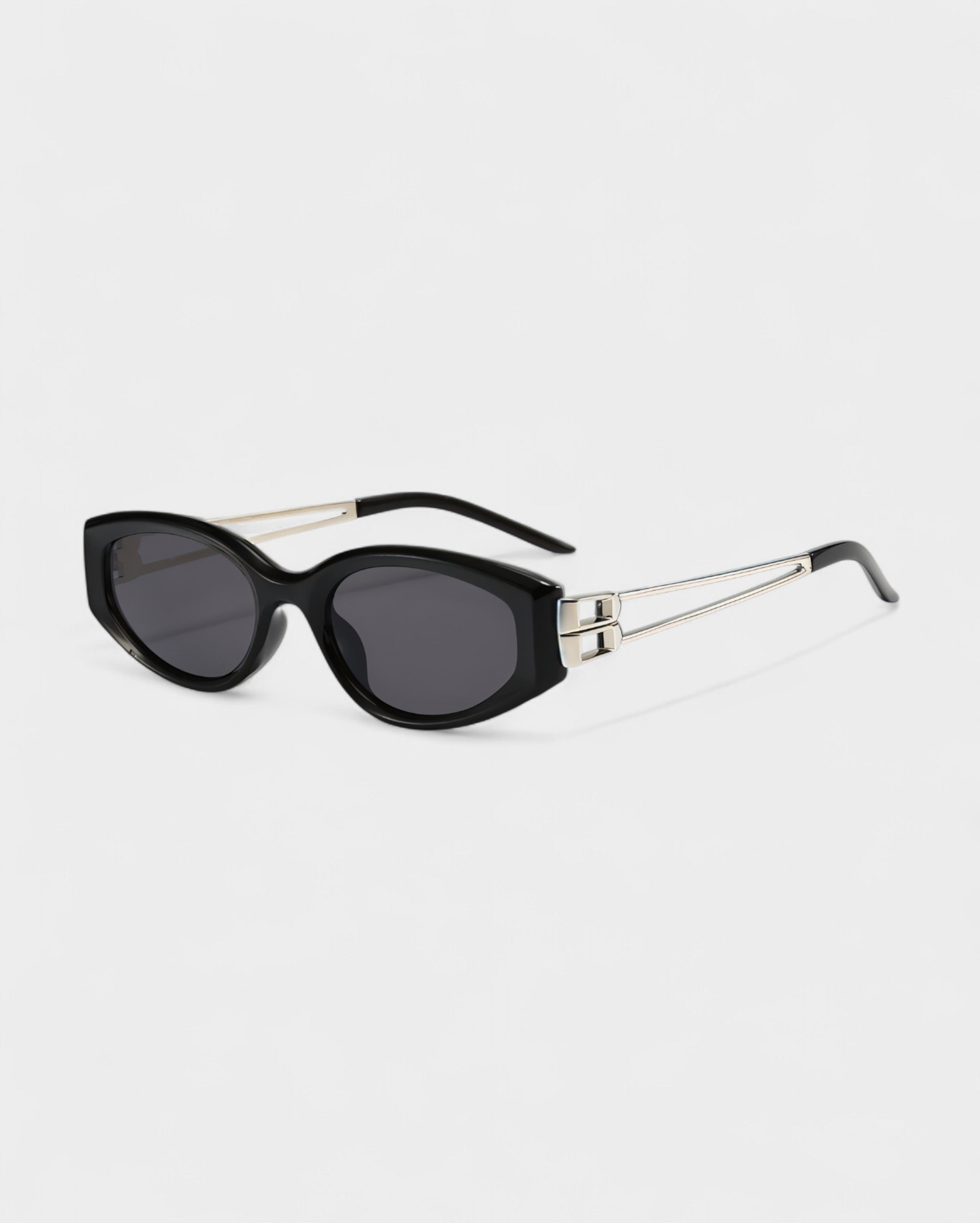 AKARI Modern Cateye Sunglasses with Geometric Arms